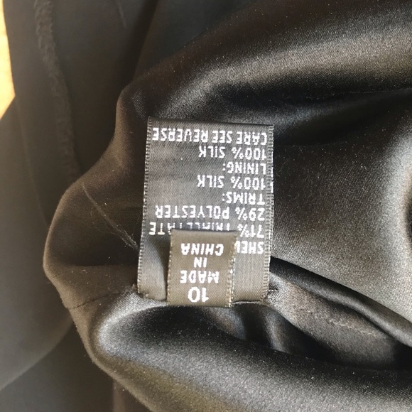 Carmen Marc Valvo evening gown - Picture 12 of 12